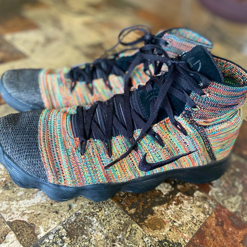 Nike Flyknit Hyperdunk 2017